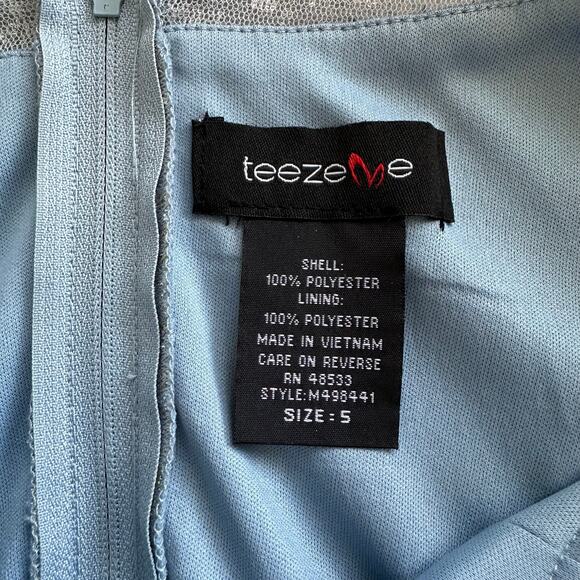 Teeze Me Metallic Foil Pleated V-Neck Gown From David's Bridal Light Blue Sz 5 - Picture 12 of 16